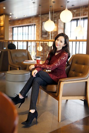 田正与俩个儿媳妇的色视频
